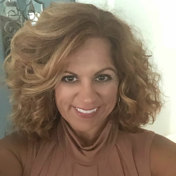 Meet your Posher, Steph - Picture 10 of 11